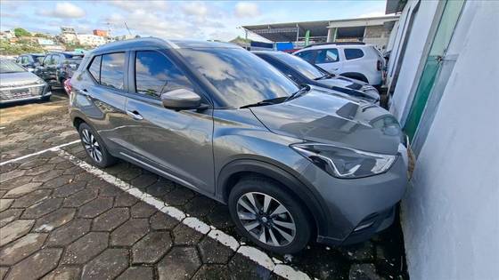 NISSAN KICKS 1.6 16V FLEXSTART SL 4P XTRONIC